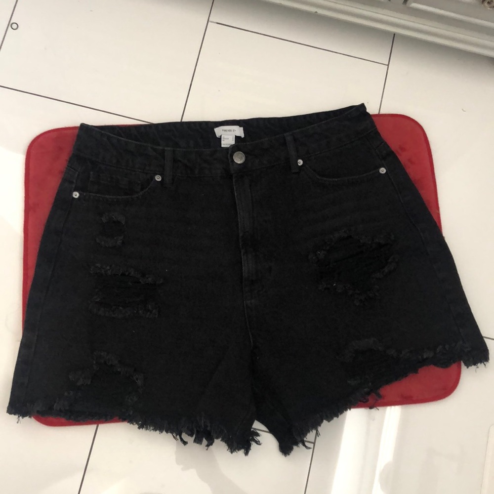 Forever 21 black jean shorts